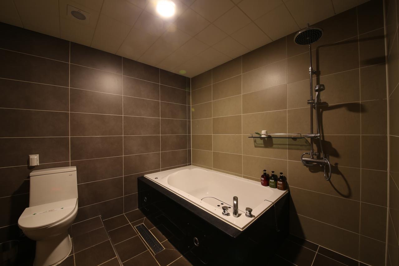 Daegu Piano Motel Екстериор снимка