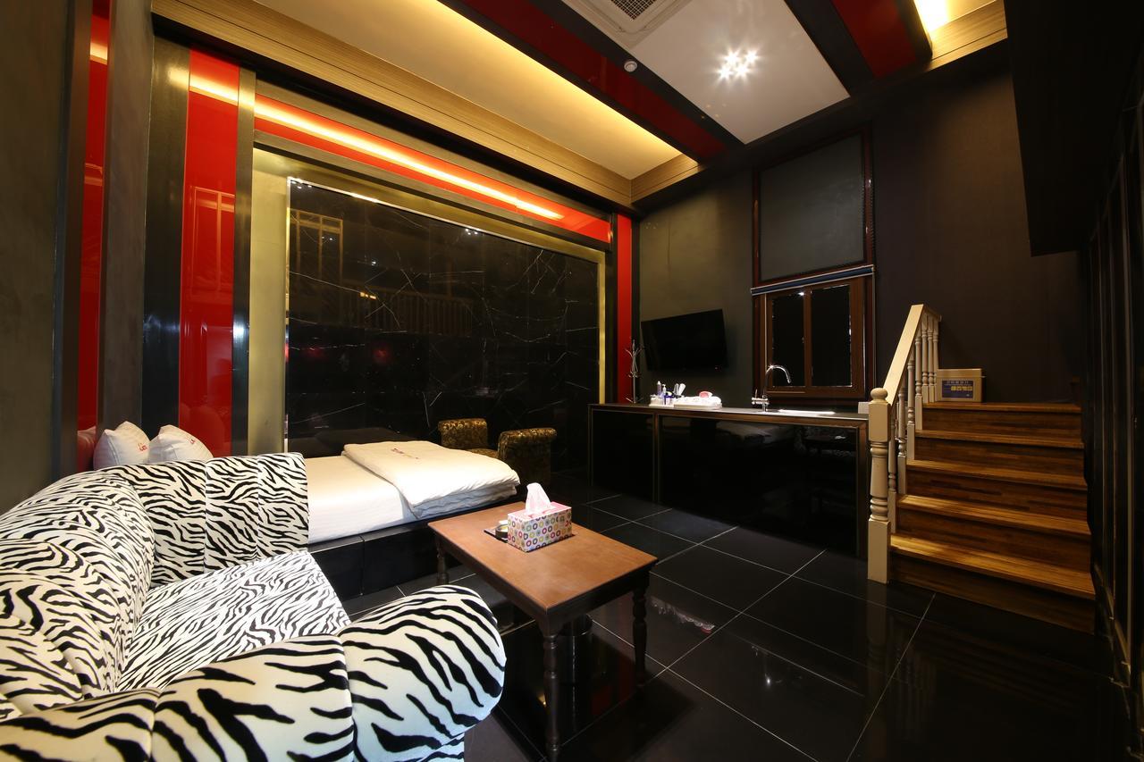 Daegu Piano Motel Екстериор снимка