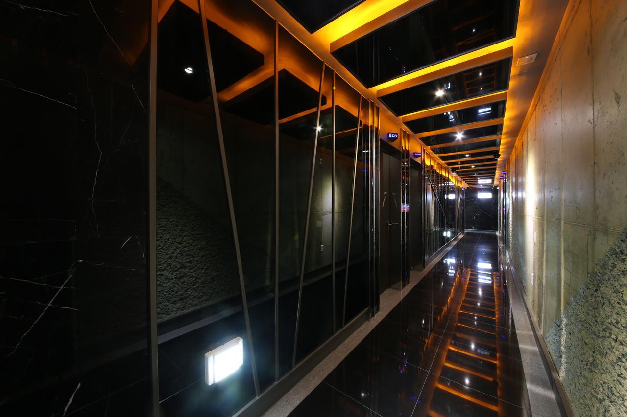 Daegu Piano Motel Екстериор снимка